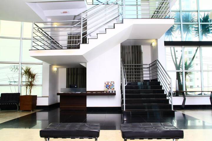 Entrance & Lobby