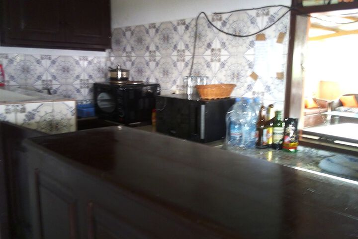Lounge 15 of 22