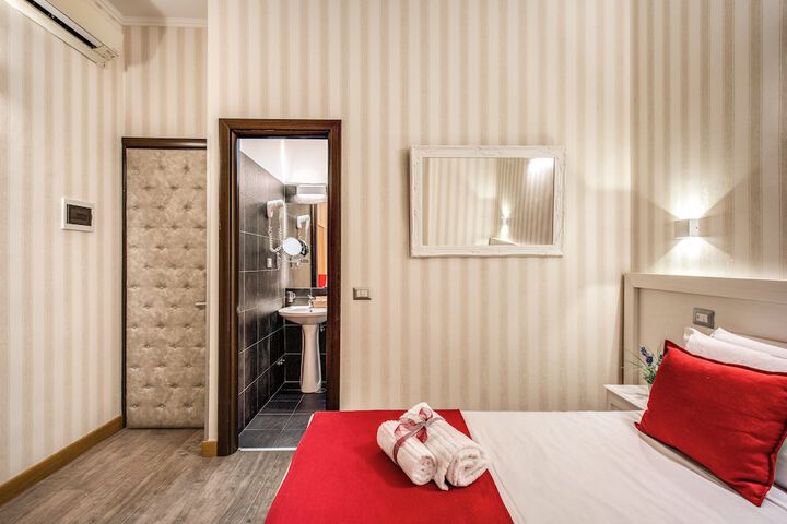 Room 48 of 99
