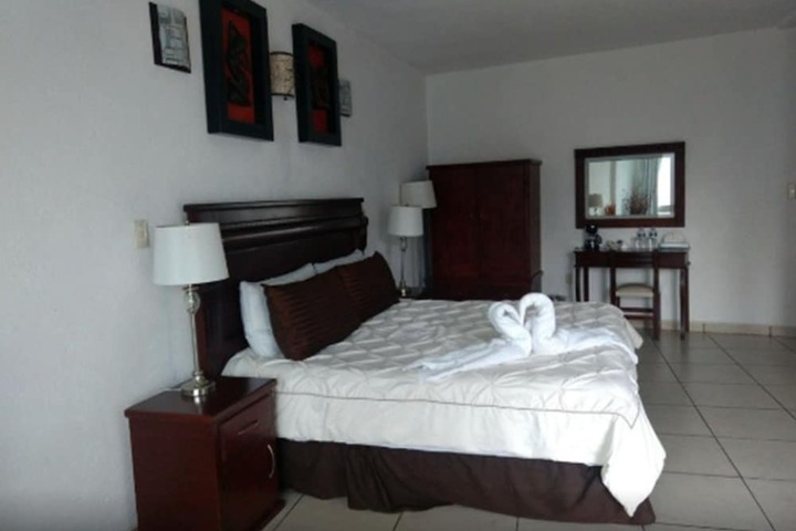 Room 10 of 65