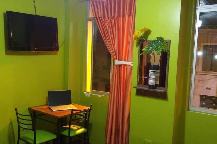 Room 3 of 27