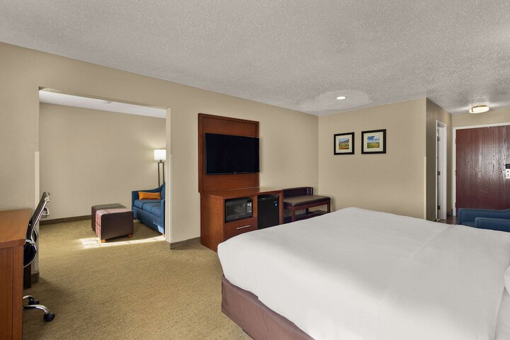 1 King Bed (17 of 34)