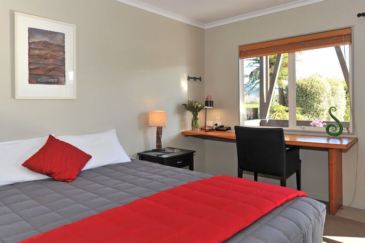 Room 4 of 44