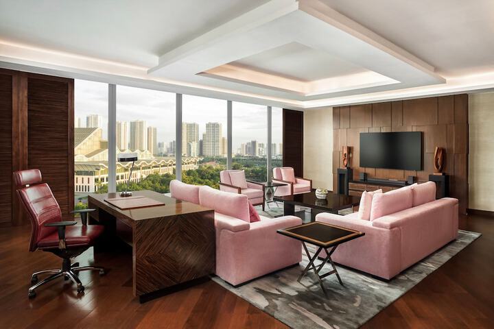 Room 50 of 176