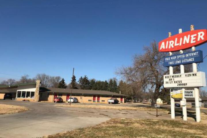 Exterior of Airliner Motel