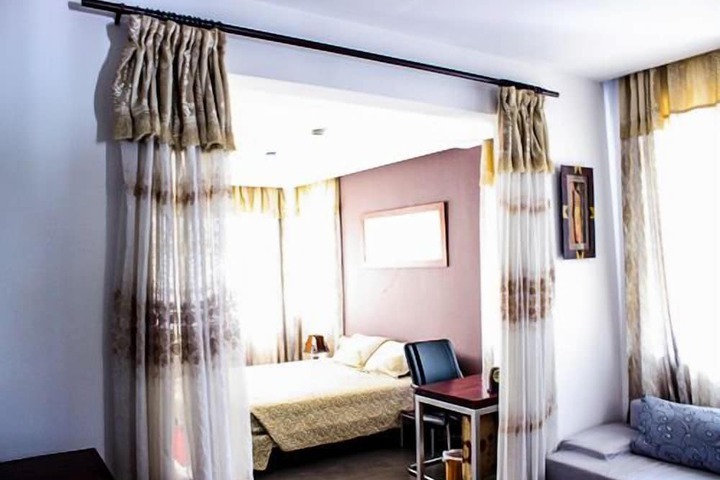 Room 14 of 36