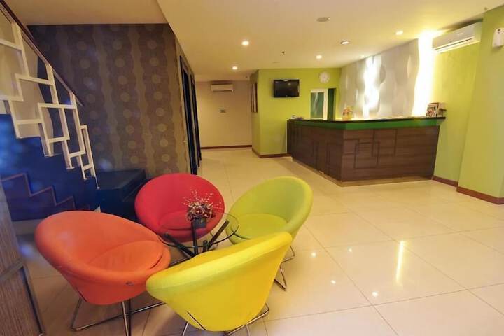 Guest Lobby