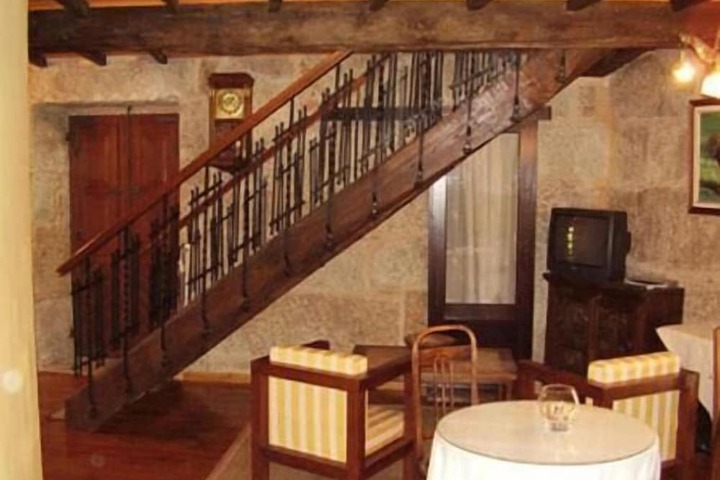 Room 14 of 40