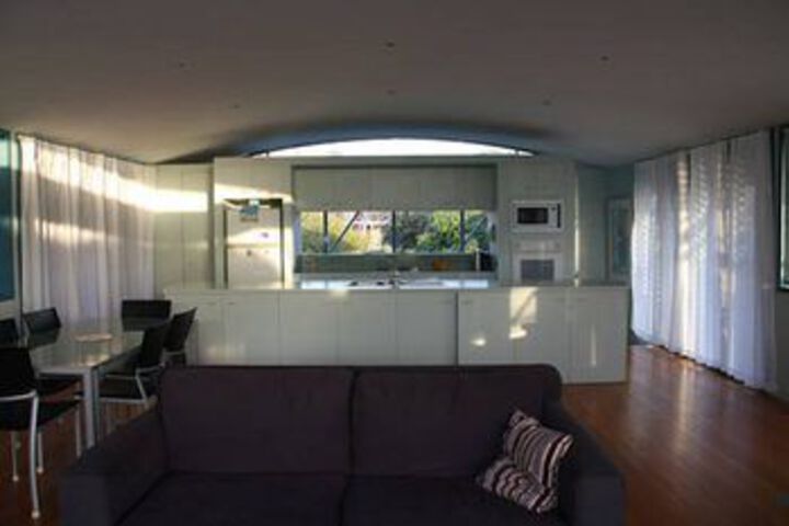 Room 10 of 11