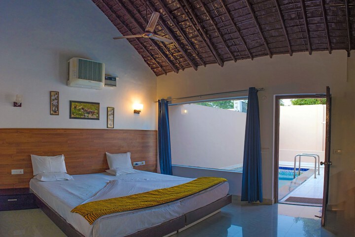 Room 4 of 13