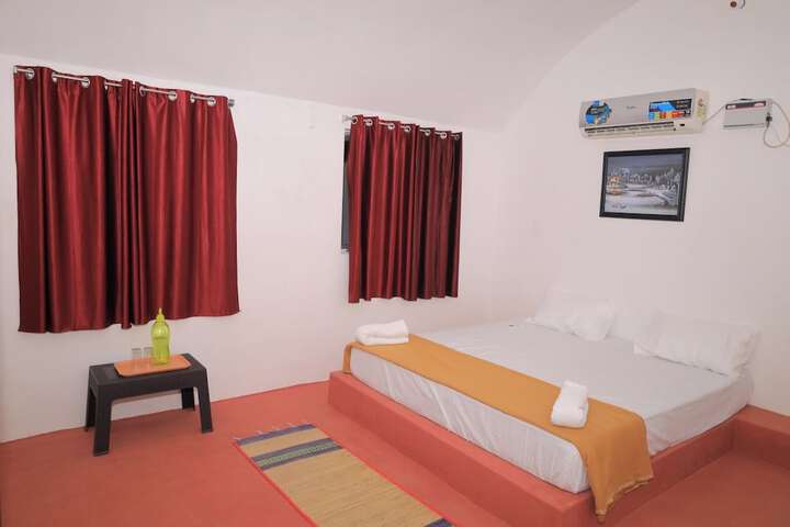 Room 12 of 47