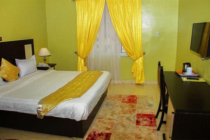 Room 7 of 29