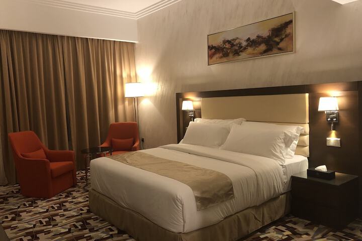 Room 8 of 55