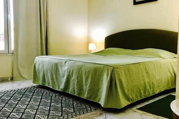 Room 5 of 25