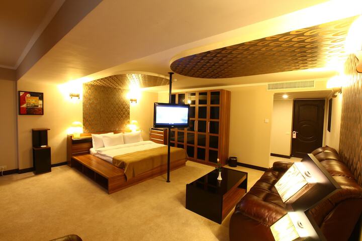 Room 18 of 67