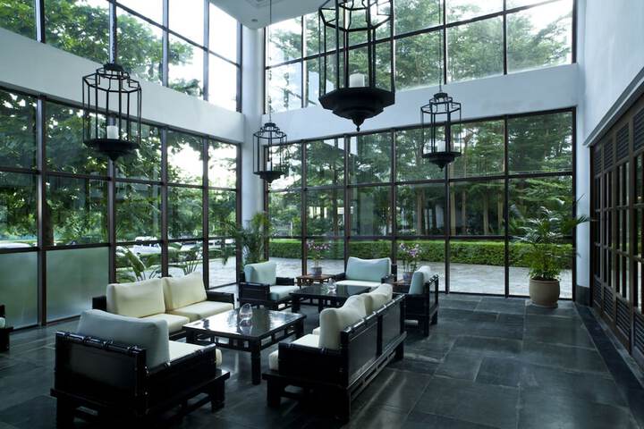 Hotel Interior 4 of 21