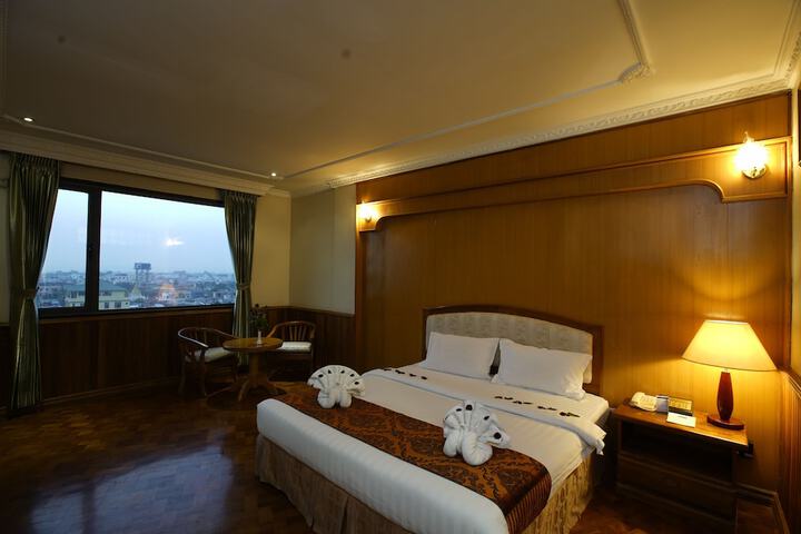 Room 15 of 46