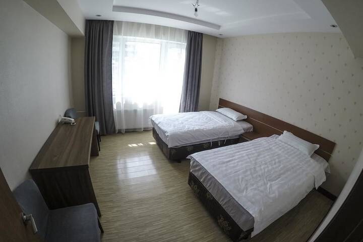Room 4 of 26