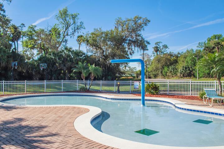 Pool 14 of 29