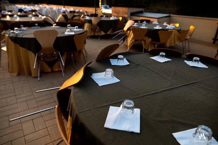 Dining 58 of 68