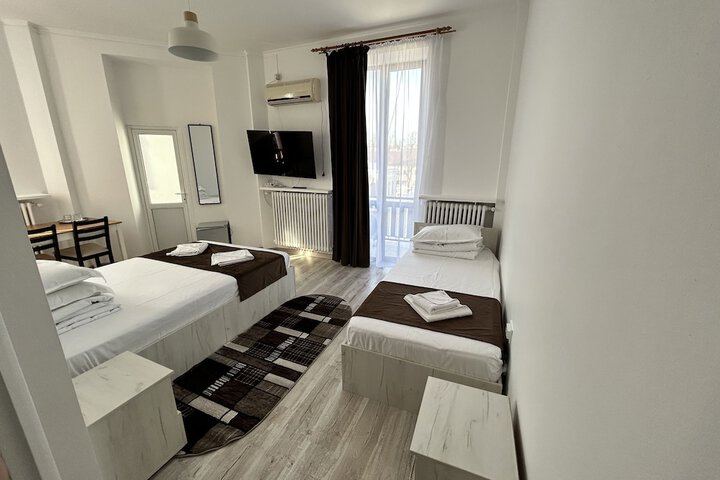 Room 15 of 39