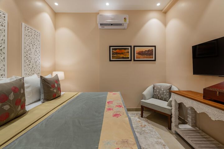 Room 10 of 226
