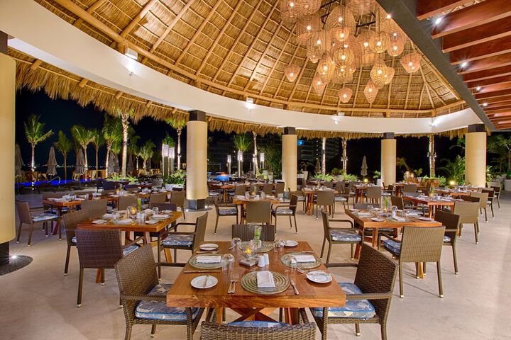 Dining 204 of 251