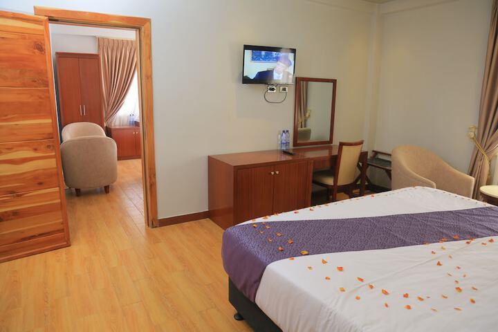 Room 9 of 31