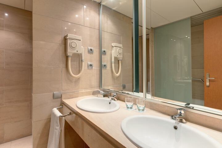 Clean Restrooms