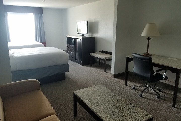Room 37 of 90