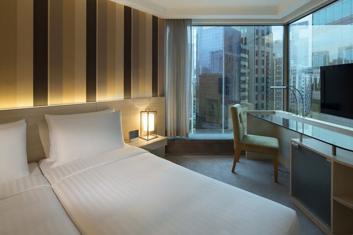Room 7 of 26