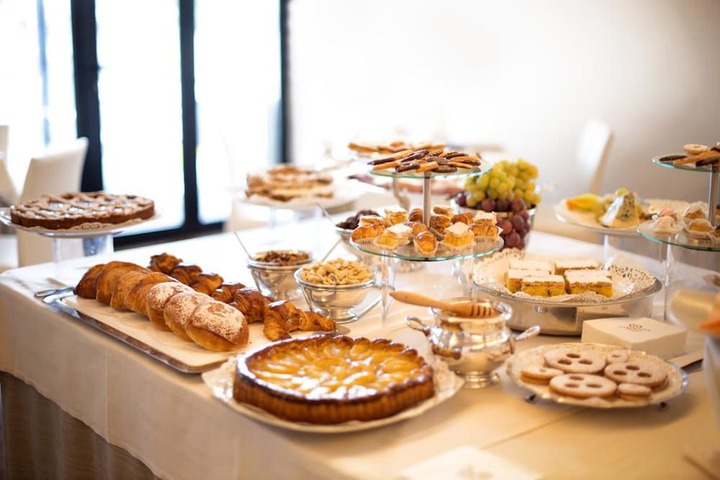 Breakfast/Coffee Service 95 of 159