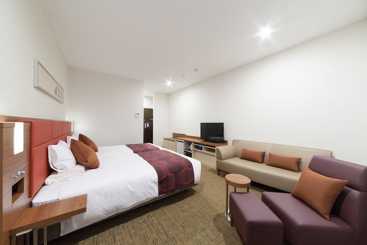 Room 42 of 86