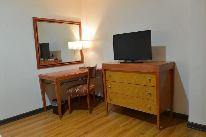 Room 23 of 31