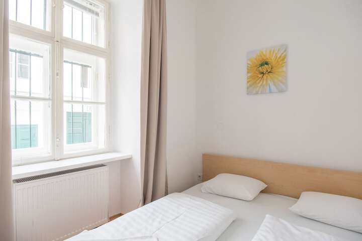 Room 3 of 22