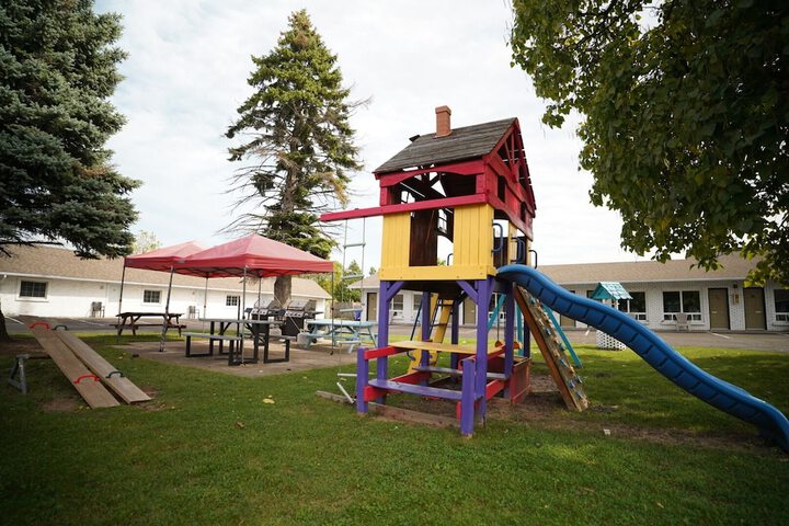 Children's play area - outdoor