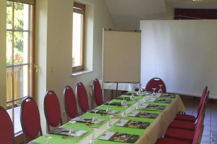 Meeting 33 of 40