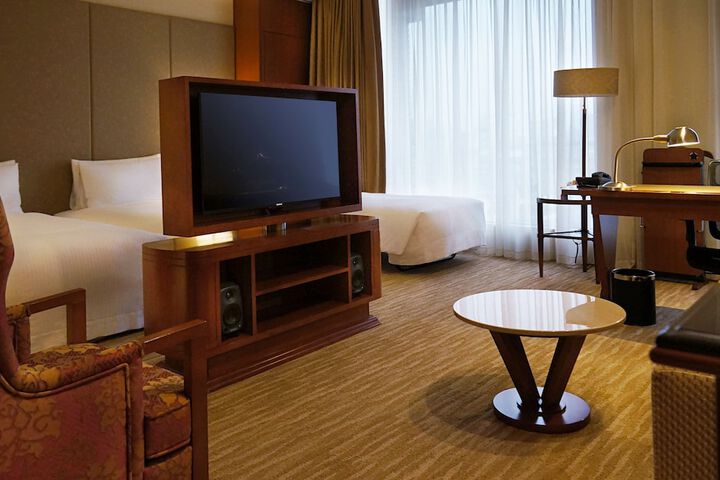 Room 15 of 61