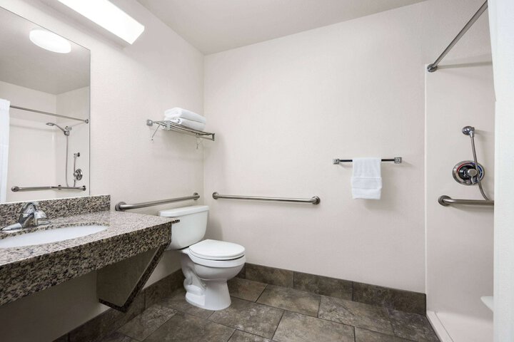 Room 20 of 53