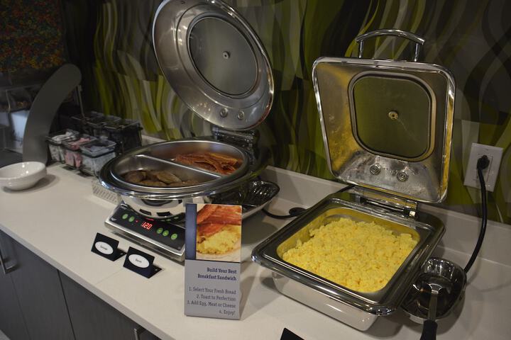 Breakfast area
