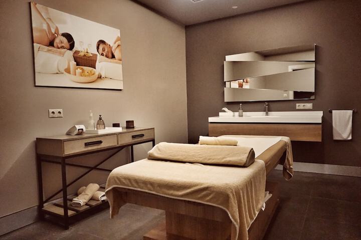 Spa 62 of 84