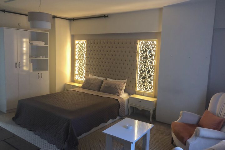 Room 8 of 44