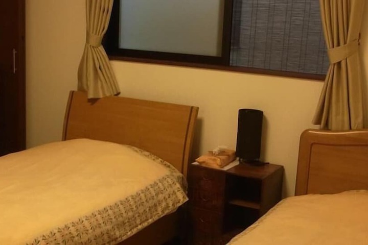 Room 18 of 66