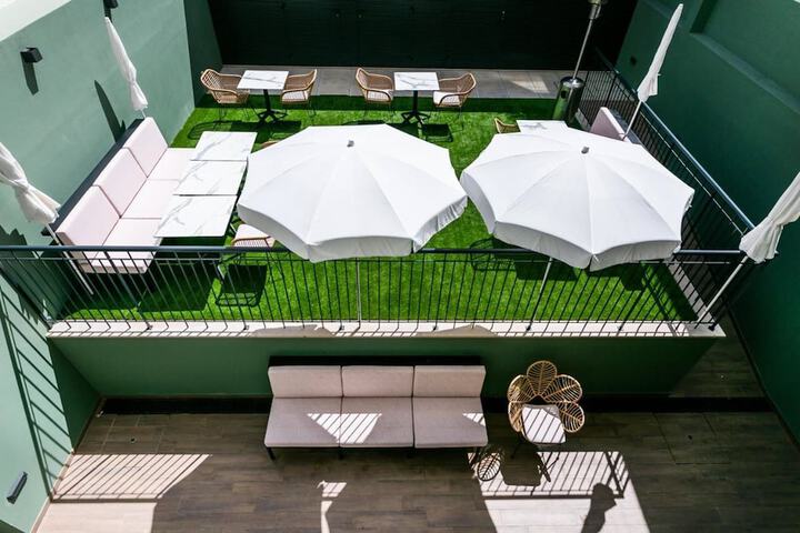 Terrace/Patio 17 of 33