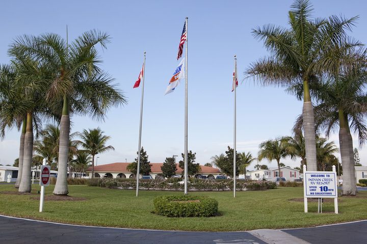 Property Grounds 35 of 38