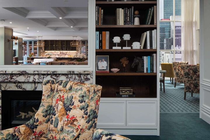 Lounge 101 of 114