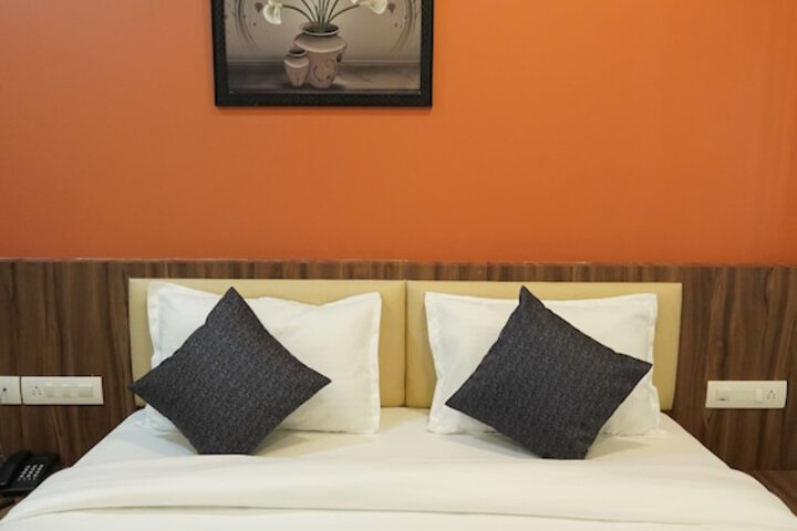 Room 48 of 63