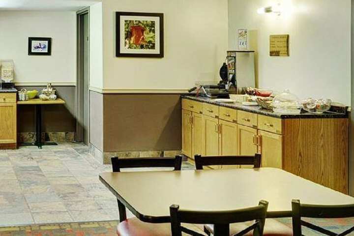 Breakfast area