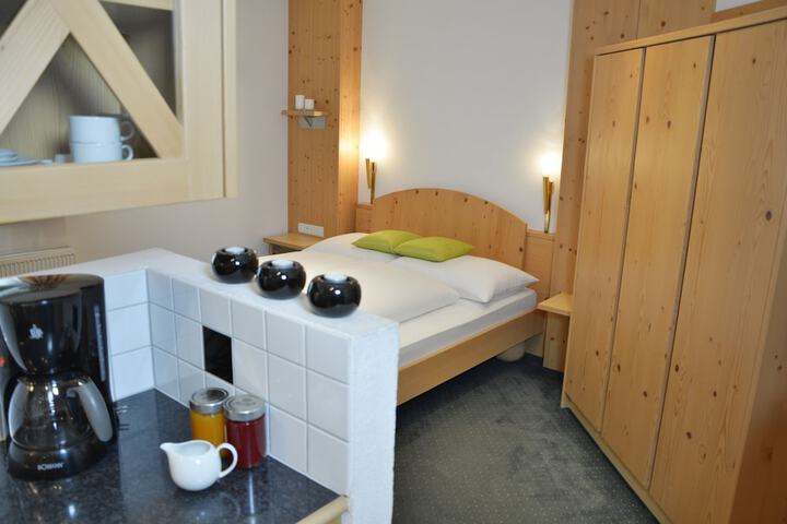Room 3 of 55
