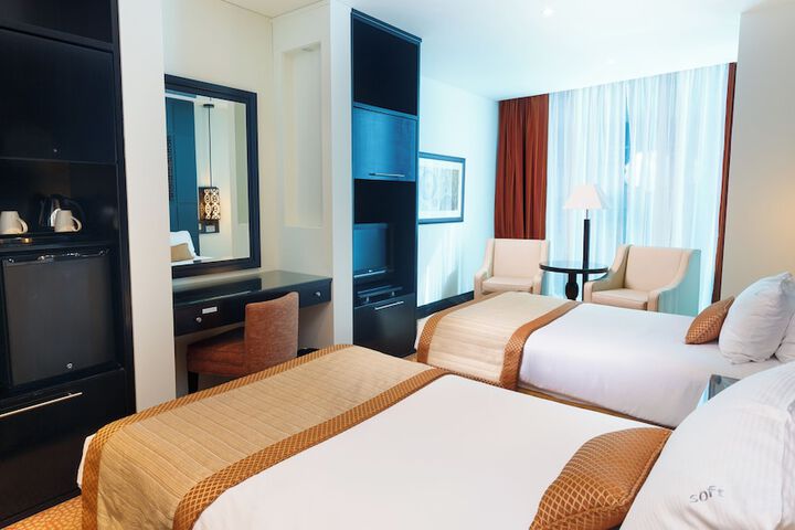 Room 46 of 211
